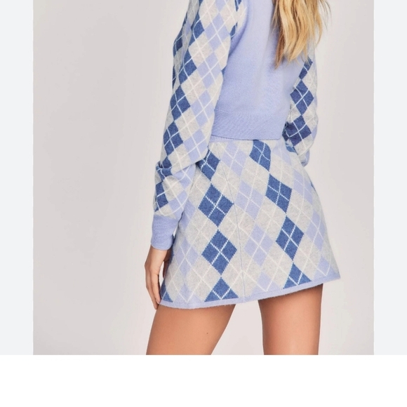 LoveshackFancy Skirt ( M) & Scott and Scott London Sweater (L) Set Retails $645 - Picture 9 of 9